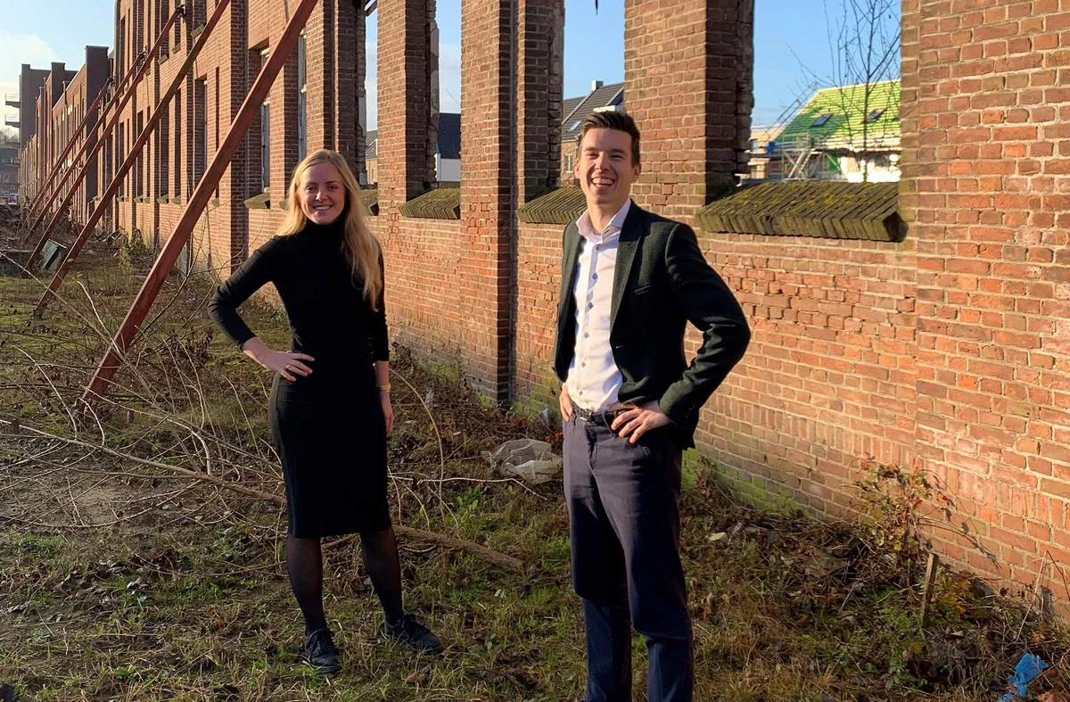 65% VAN IN DE FABRIEK IS ONDER OPTIE OF VERKOCHT